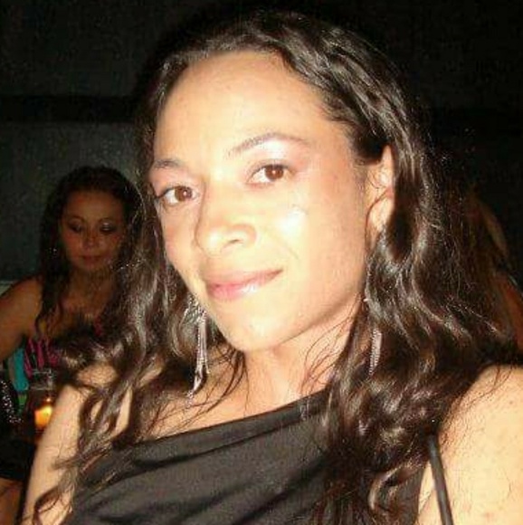 Meet your Posher, Laura - Picture 1 of 1